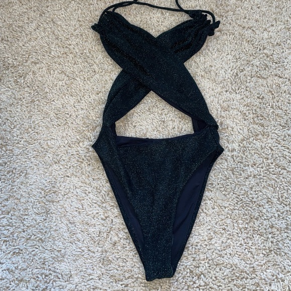 Devon Windsor One Piece Swim Suit - Picture 3 of 5